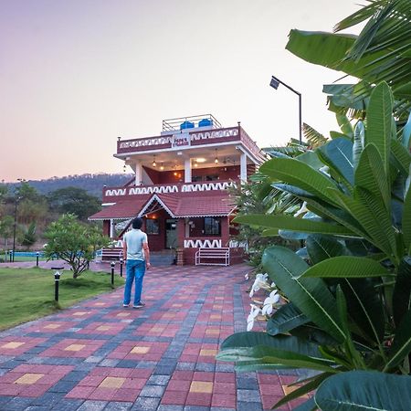Vibe Meadows Villa With Private Swimming Pool Near Kashid Beach ภายนอก รูปภาพ