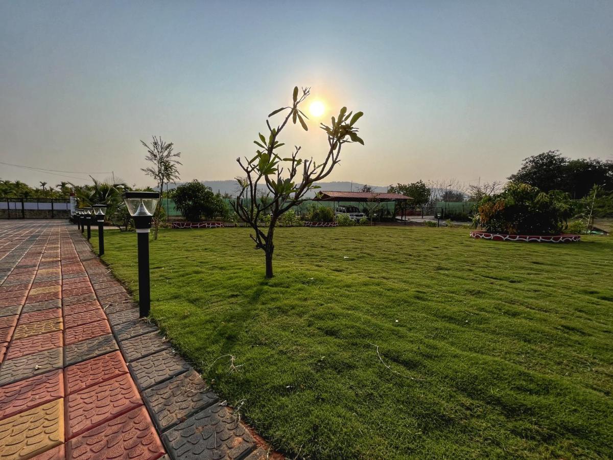 Vibe Meadows Villa With Private Swimming Pool Near Kashid Beach ภายนอก รูปภาพ